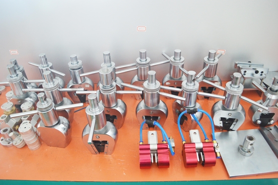 ASTM の最終的な電子引張試験機カーボン棒の物質的な試験装置