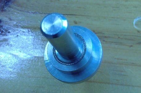 電気 PCB のためのレーザーの錫の溶接機レーザーの打抜き機は乗ります