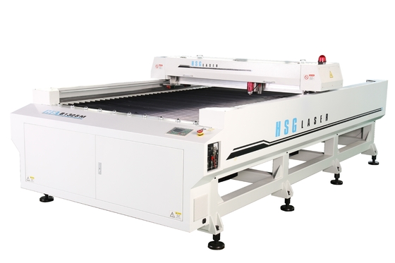 小さい 300 -金属シートのための 500W CNC レーザーの打抜き機
